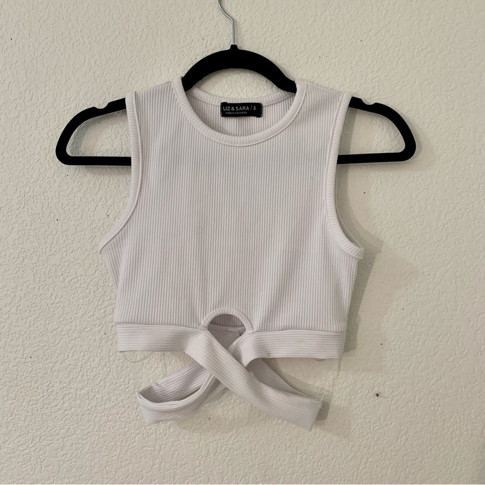 liz & sara cross top